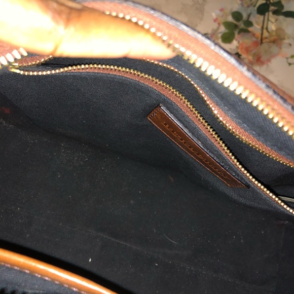 Burberry Bag - Picture 3 of 4